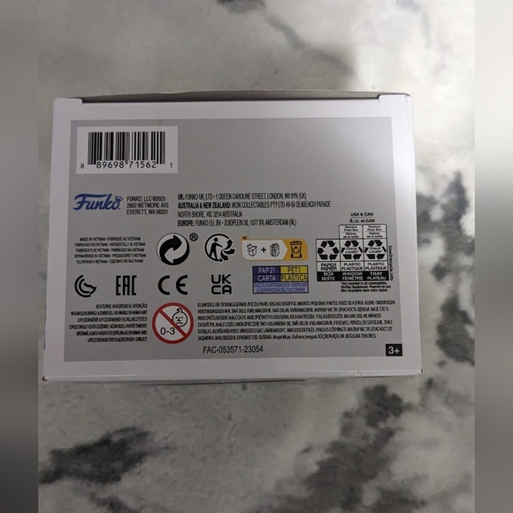 Luke Skywalker Glow in the dark Funko Pop - Picture 5 of 7